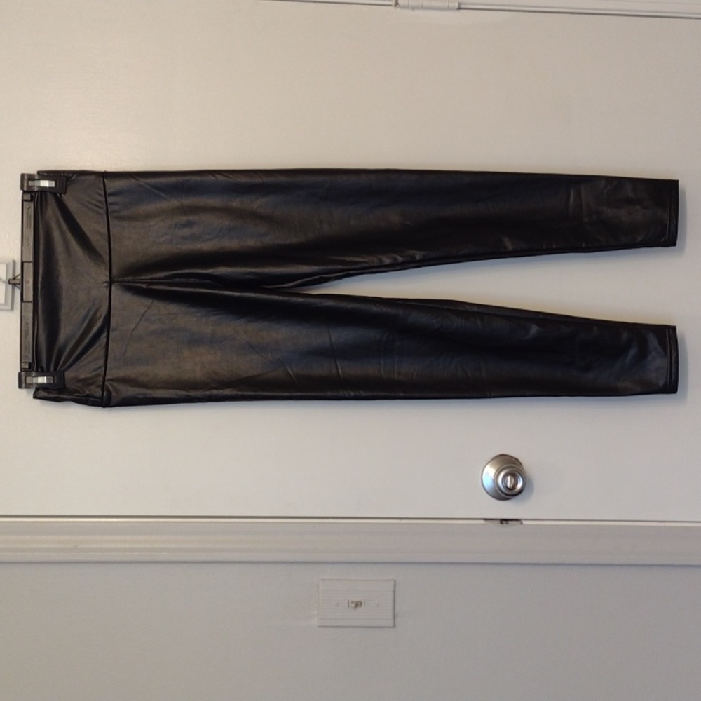 Booty Gal Black Faux Leather Leggings size Small